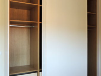 ANTE SCORREVOLI LACCATE INTERNI IN ROVERE
