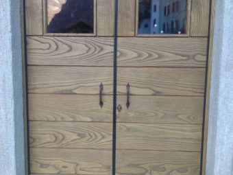 PORTA INGRESSO IN CASTAGNO